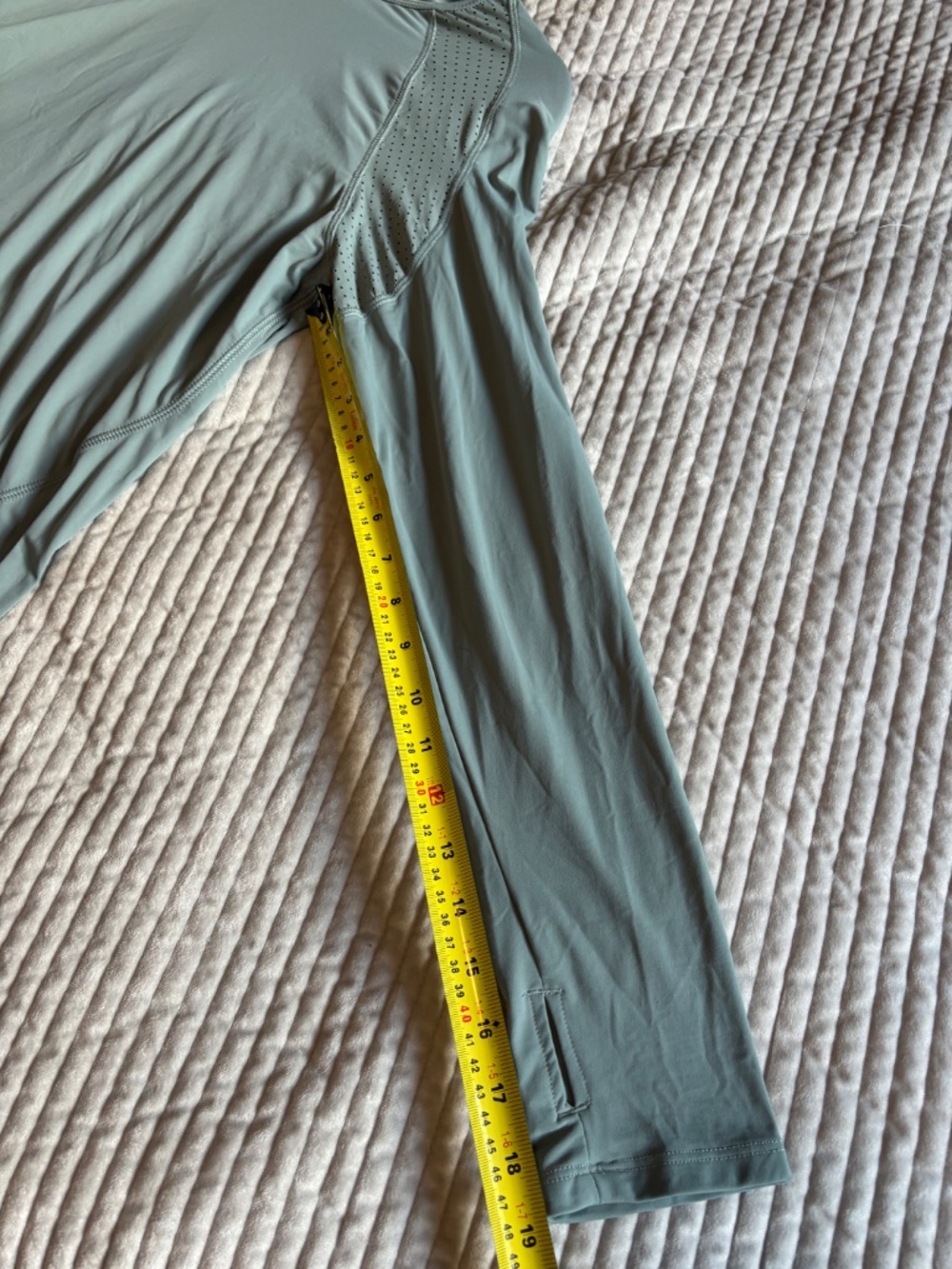 AVIA Women’s L Sage Green Long Sleeve Athletic Top Mesh Activewear - Picture 7 of 9